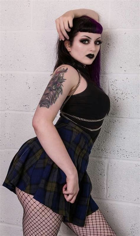 Big Titty <strong>Goth</strong> Bitch with GREEN Lipstick &. . Thick goth porn